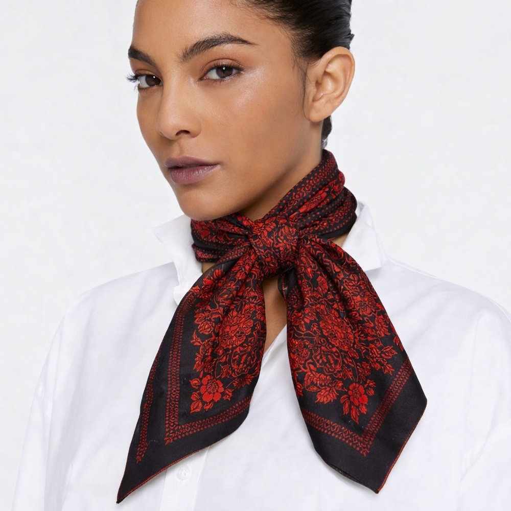 YSL wool & silk vintage scarf/neckerchief - Picture 6 of 12